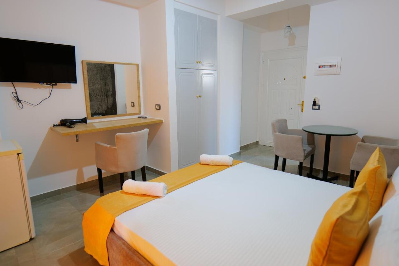 Hotel Adi-Vera Sarandë 外观 照片