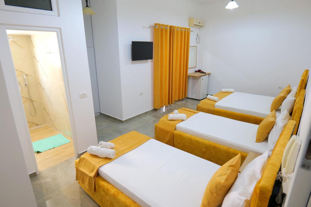 Hotel Adi-Vera Sarandë 外观 照片