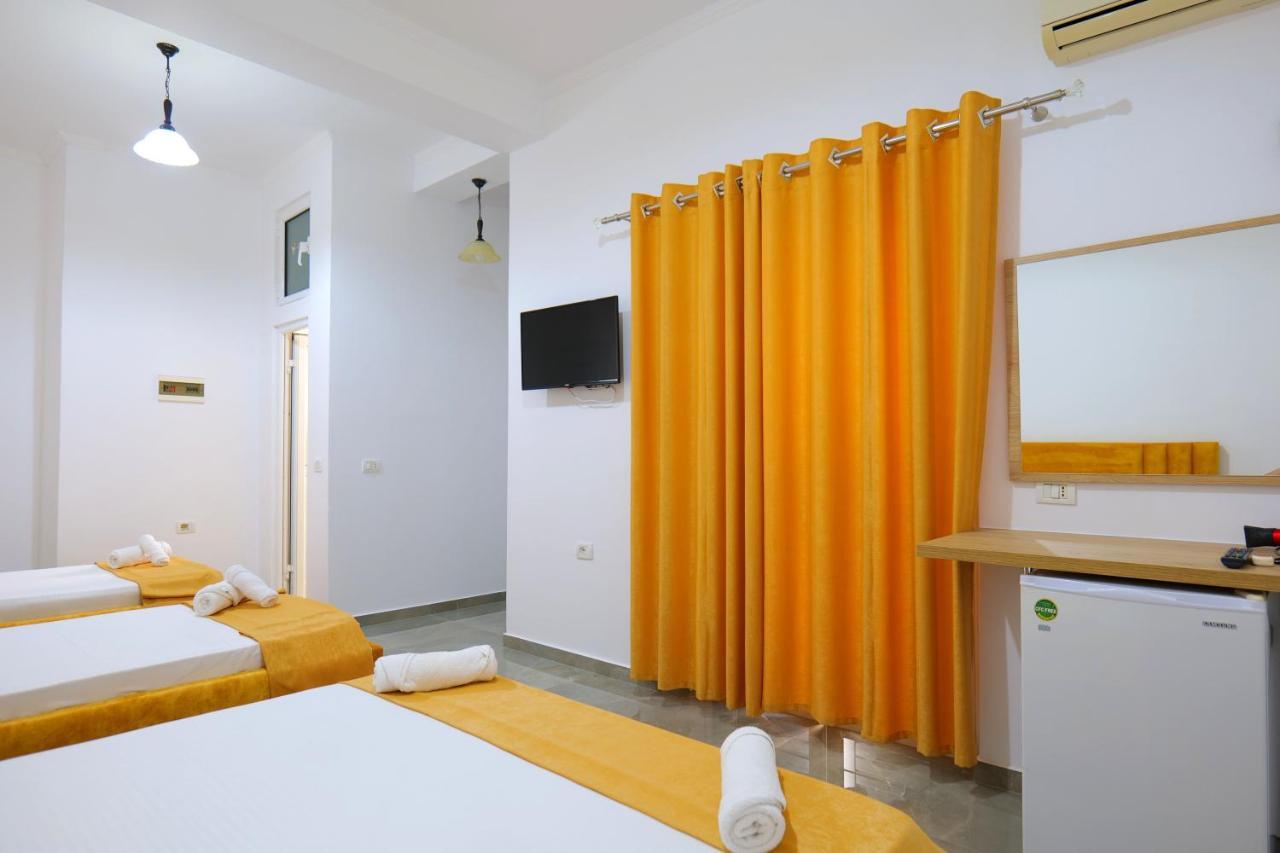 Hotel Adi-Vera Sarandë 外观 照片