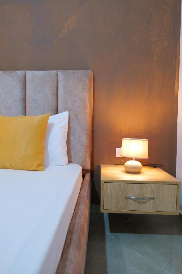 Hotel Adi-Vera Sarandë 外观 照片