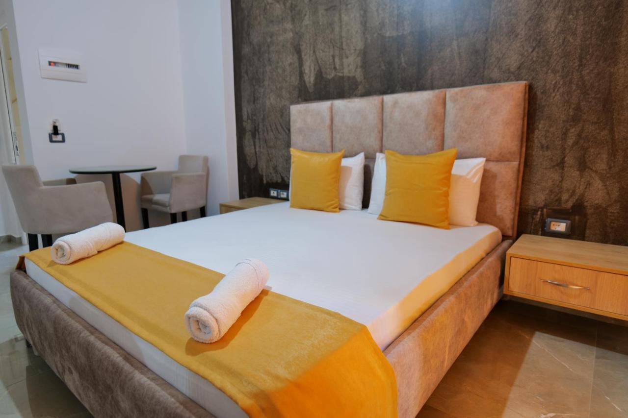 Hotel Adi-Vera Sarandë 外观 照片