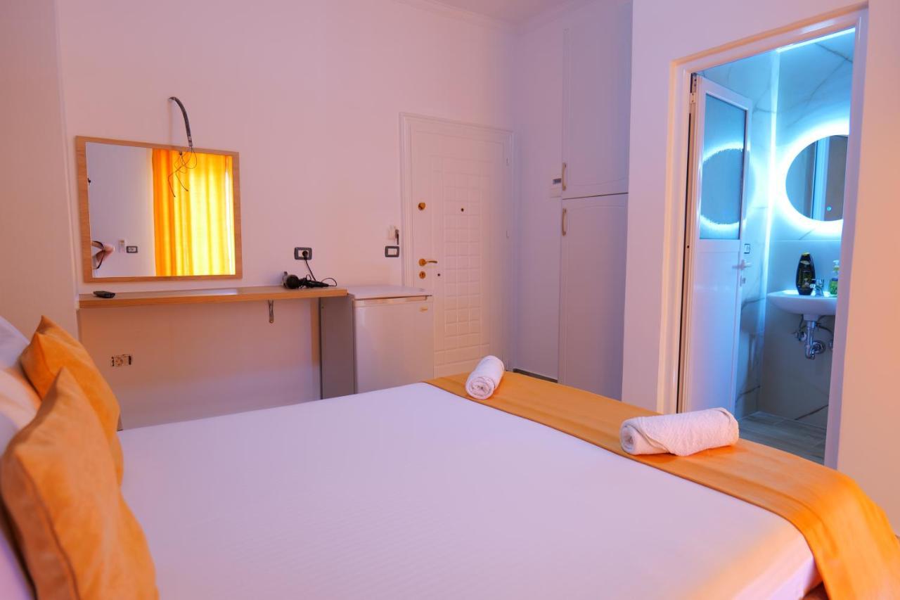 Hotel Adi-Vera Sarandë 外观 照片