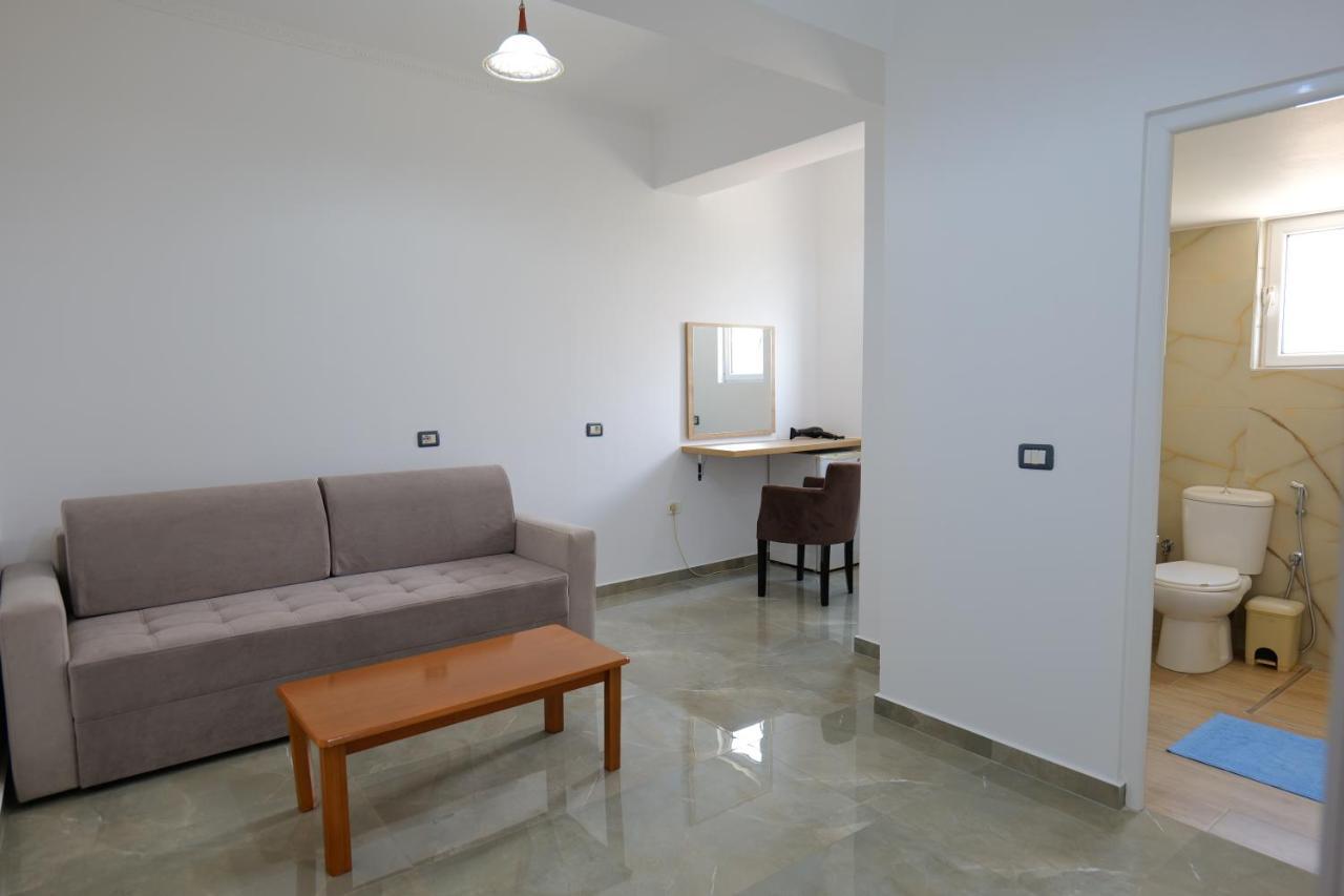 Hotel Adi-Vera Sarandë 外观 照片