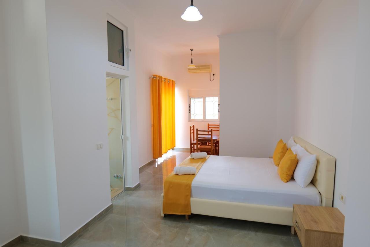 Hotel Adi-Vera Sarandë 外观 照片
