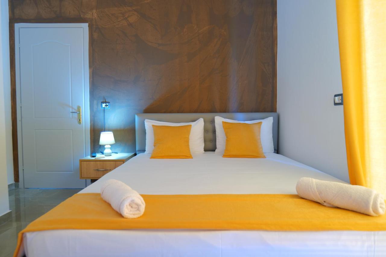 Hotel Adi-Vera Sarandë 外观 照片