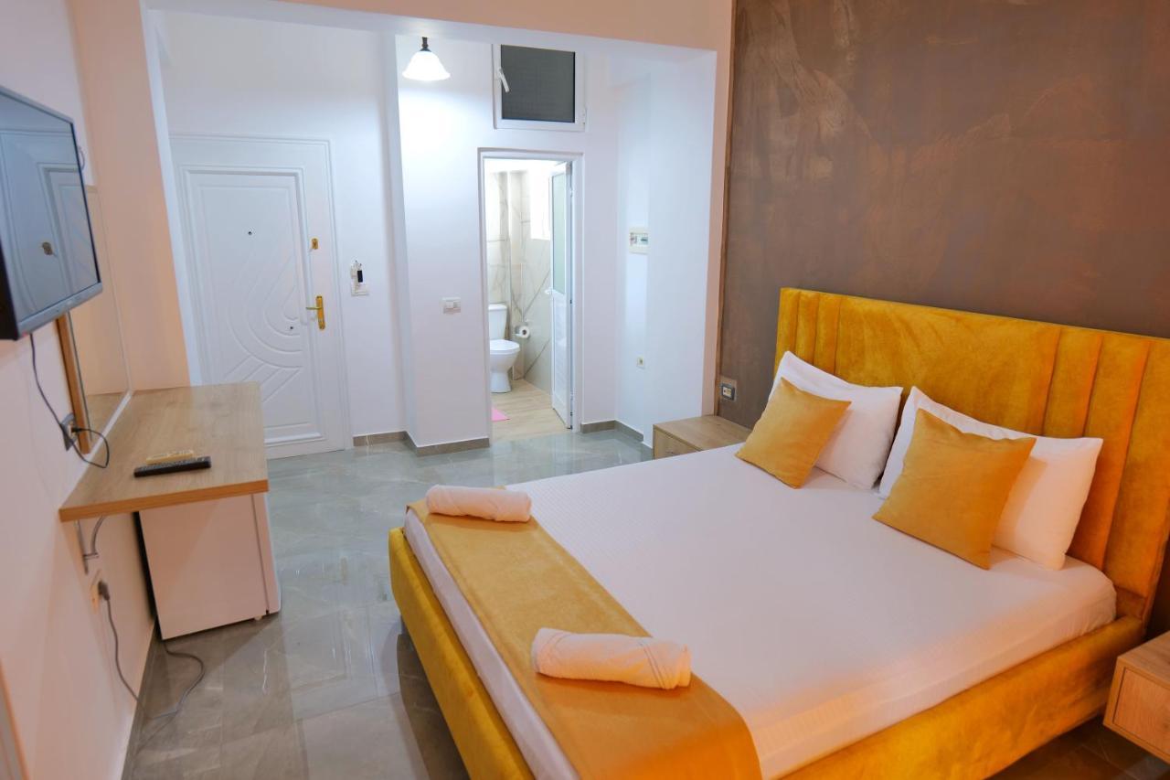 Hotel Adi-Vera Sarandë 外观 照片