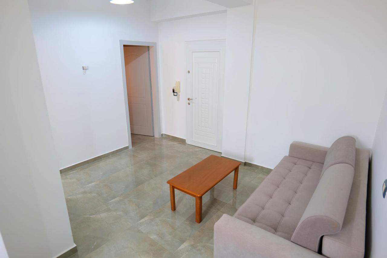 Hotel Adi-Vera Sarandë 外观 照片