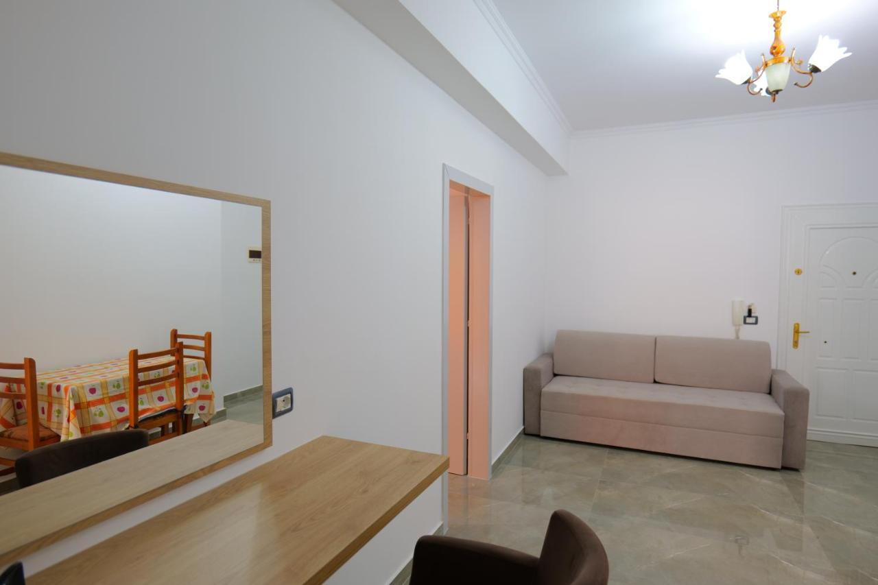 Hotel Adi-Vera Sarandë 外观 照片