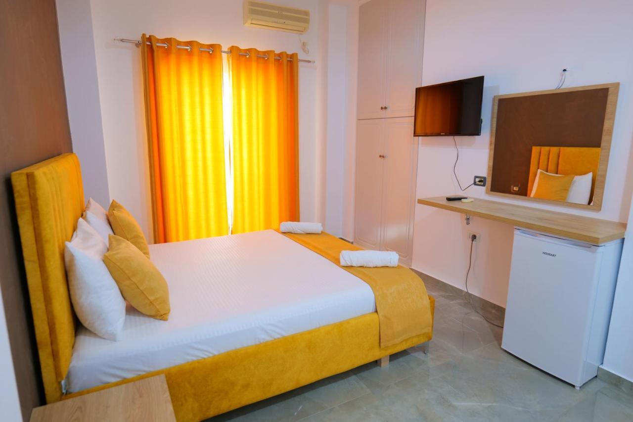 Hotel Adi-Vera Sarandë 外观 照片